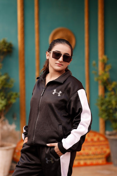 UA Premium Tracksuit F- Black